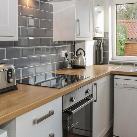 Brinkburn Cottage Scarborough Exterior photo